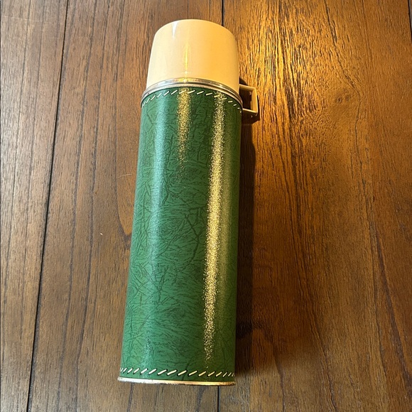 Vintage 1950’s Thermos Vacuum Bottle Model 3453 in EXCELLENT condition